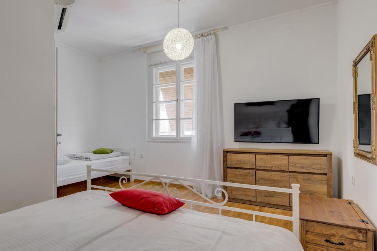 Apartment Dinka With Terrace Σπλιτ Εξωτερικό φωτογραφία
