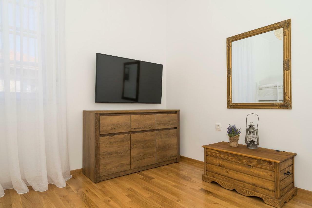Apartment Dinka With Terrace Σπλιτ Εξωτερικό φωτογραφία